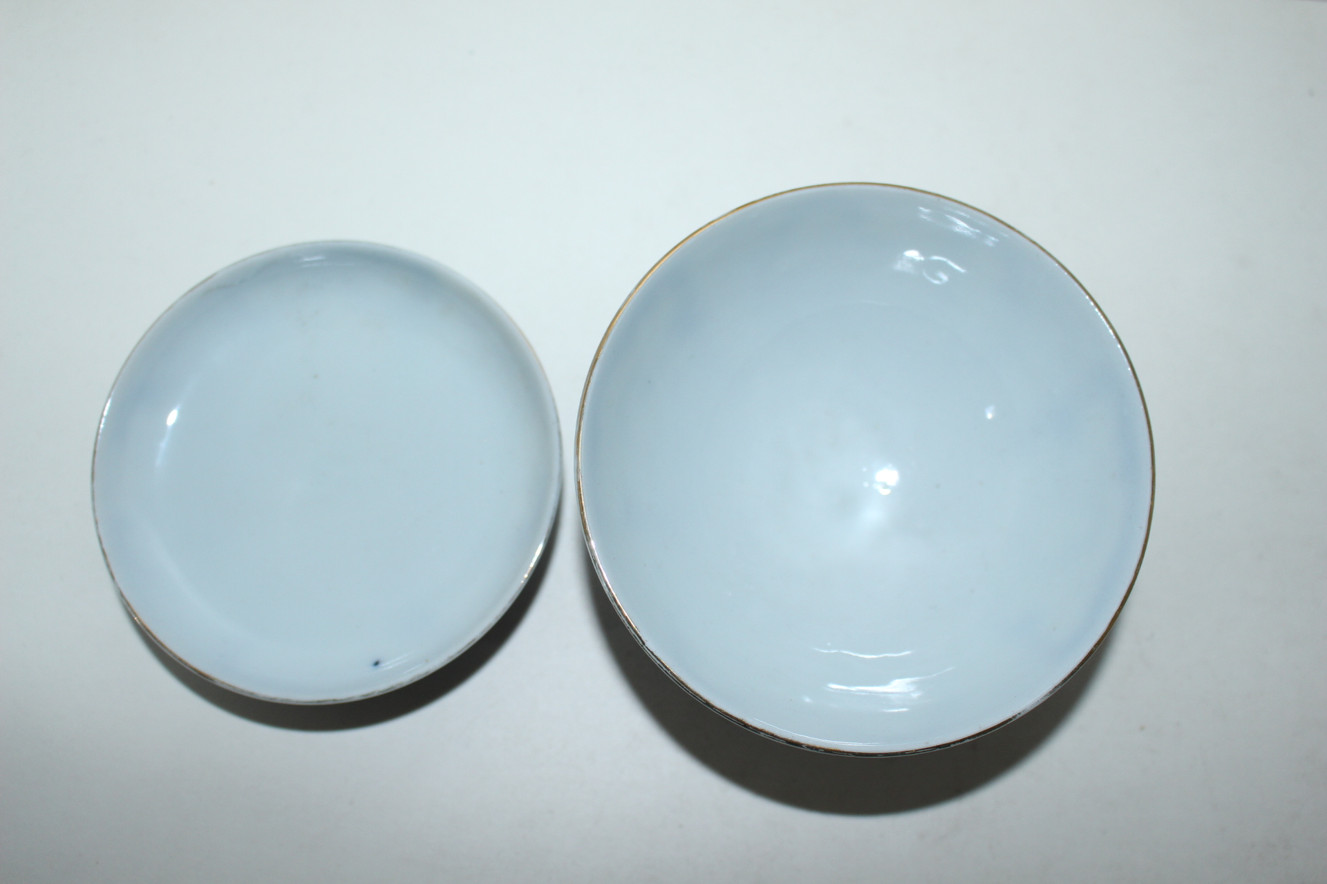 연대가좋은 이마리 청화백자금채 개완