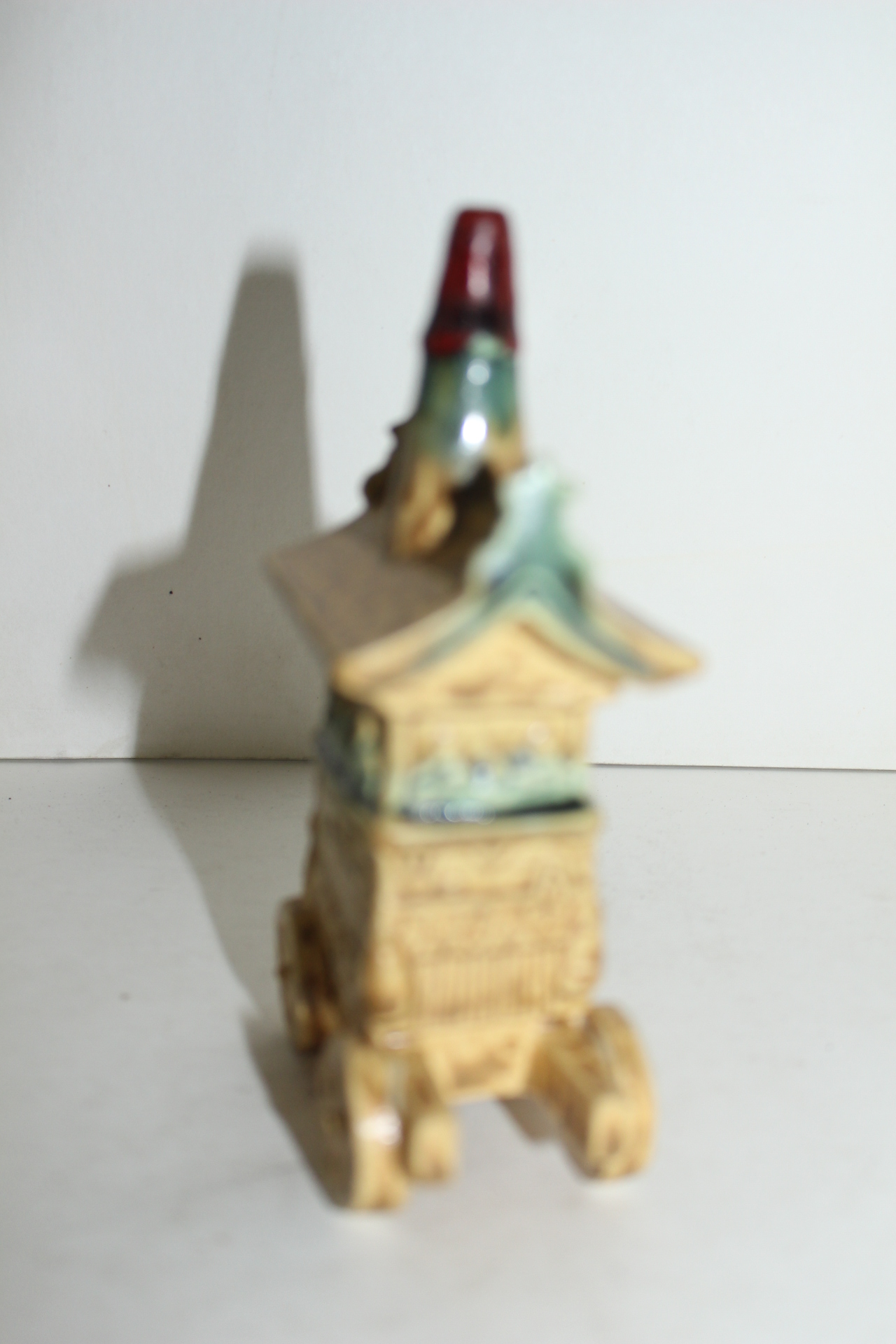 청자도자기 가마 조각상