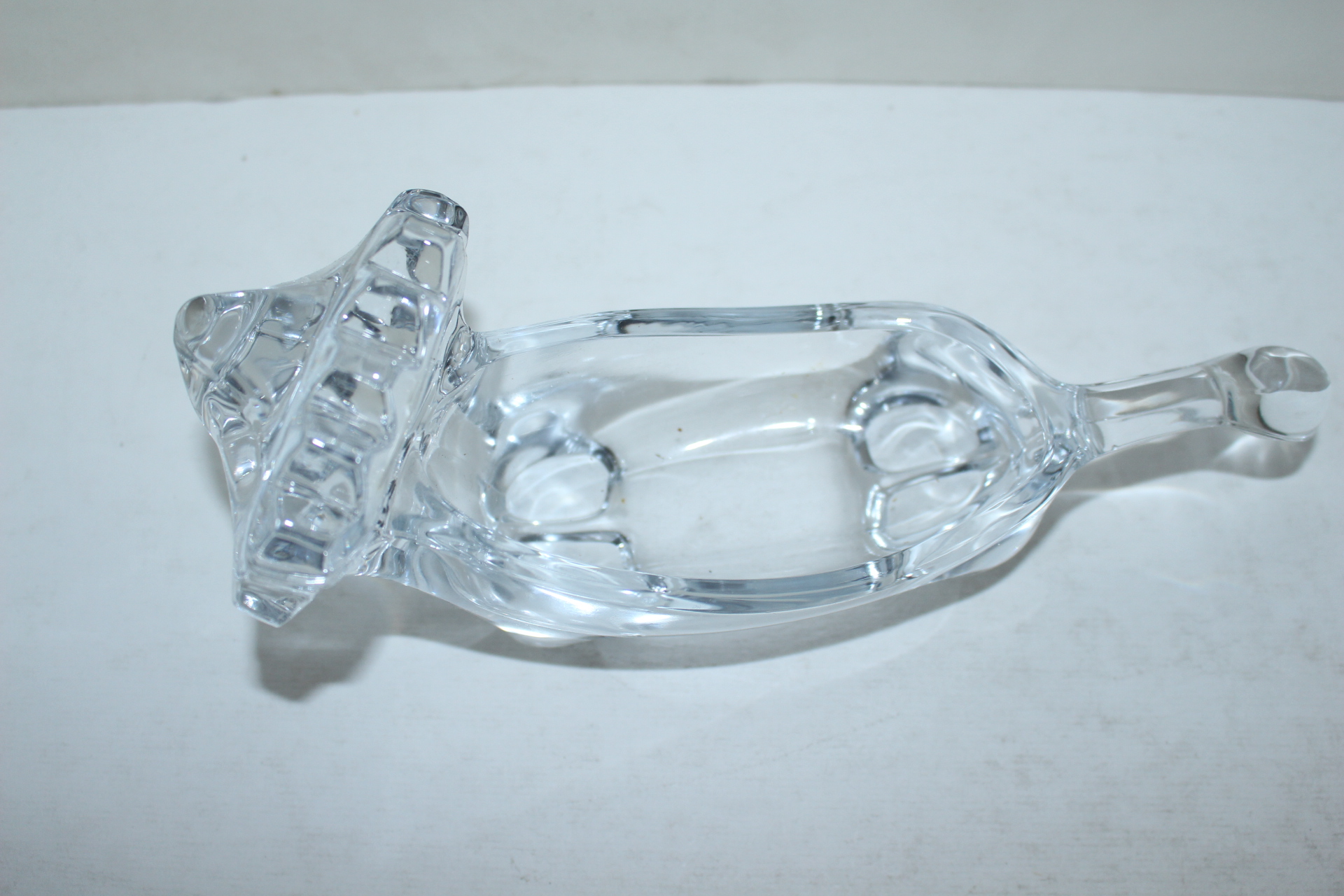 크리스탈 사자모양 조각품