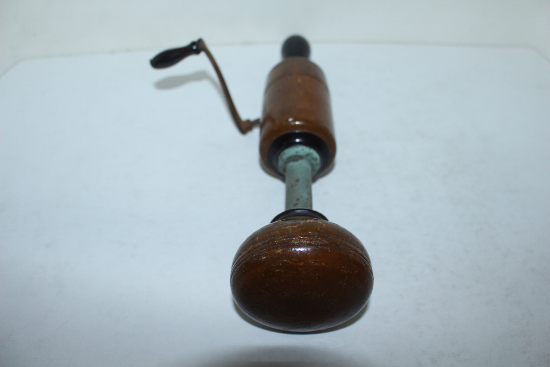 연대가좋고 작동이 잘되는 수동진동 안마기