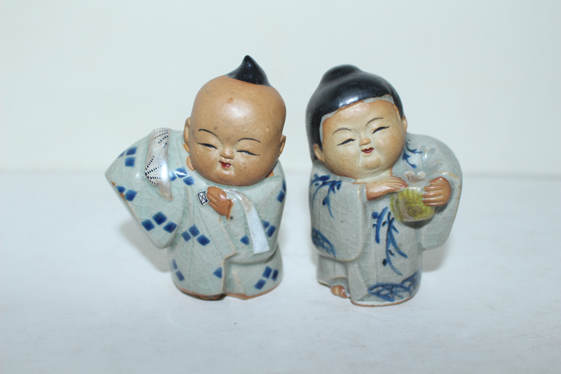 청자도자기 인물 조각상 2점