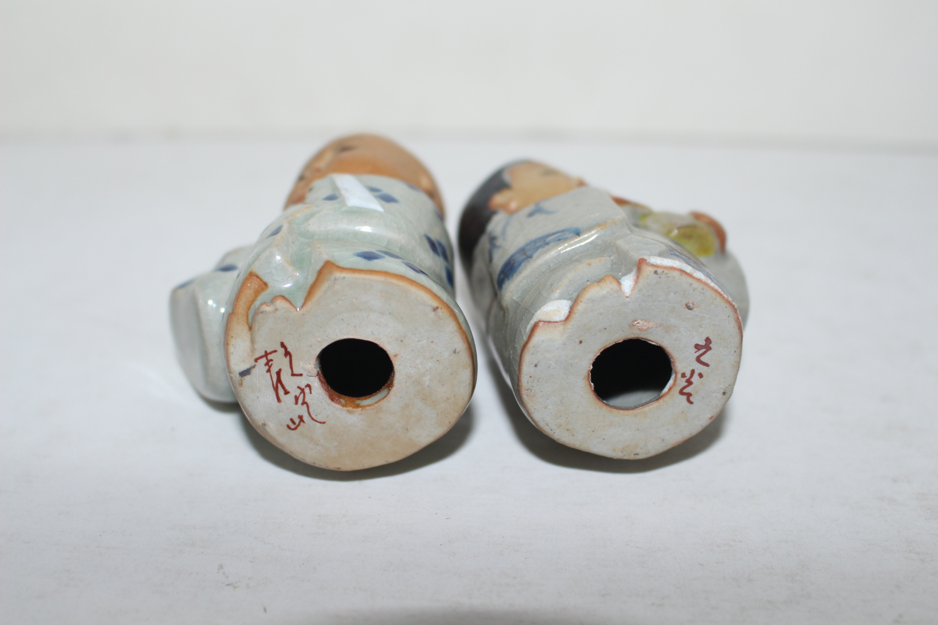 청자도자기 인물 조각상 2점