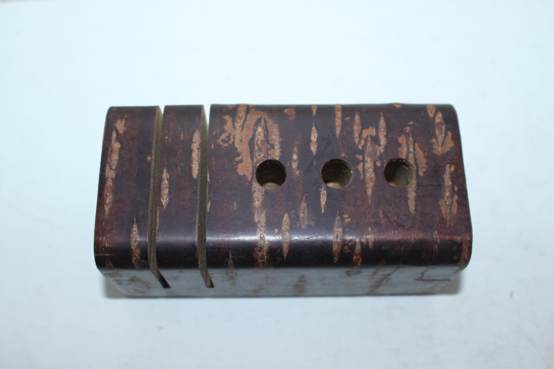 벚나무로된 고임나무