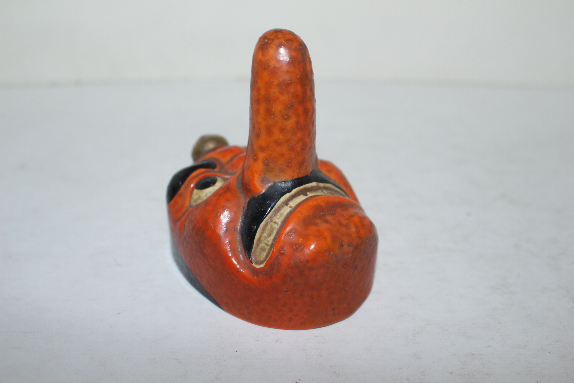 연대가좋은 분청자도자기 얼굴탈 잔