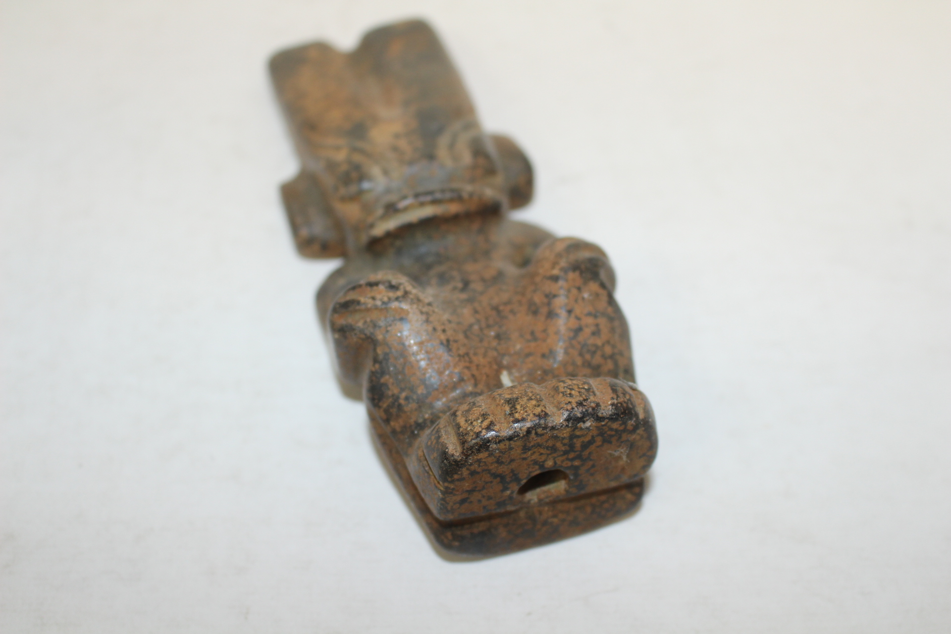 홍산문화-퇴화곤옥돌 귀형옥조각상