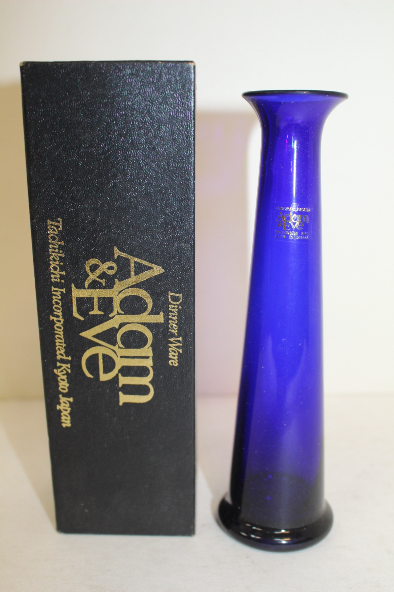 아담과 이브 채색유리화병