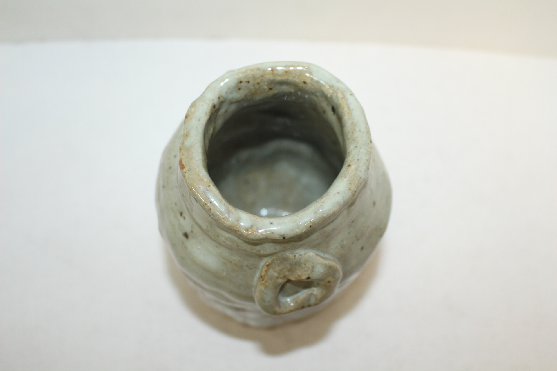 묵직한 청자 이귀호