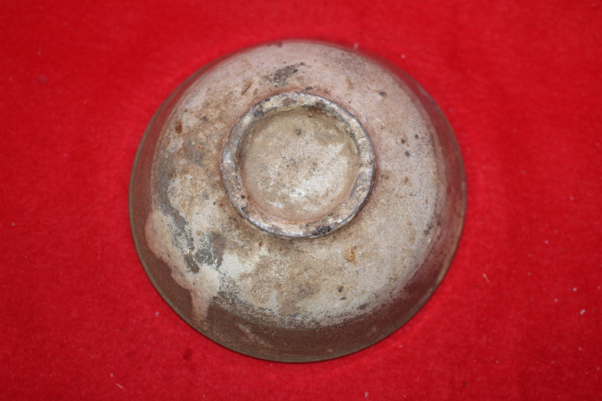 65-고려시대 청자백상감원태양문완