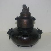 청동으로된 삼단 차호