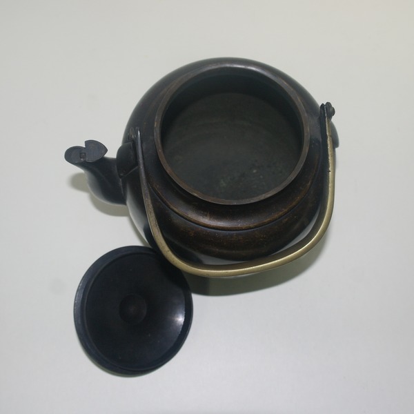 연대좋고 묵직한 청동주자