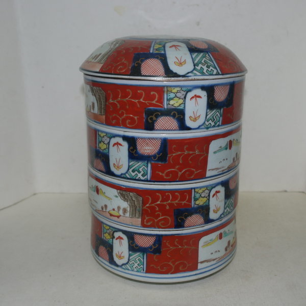 150년이상된 고이마리 진사백자화문 사단합