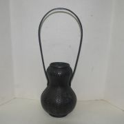 작가의 수결이 있는 청동개구리화병