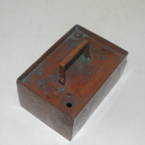 골동 동에화문이조각된 연적