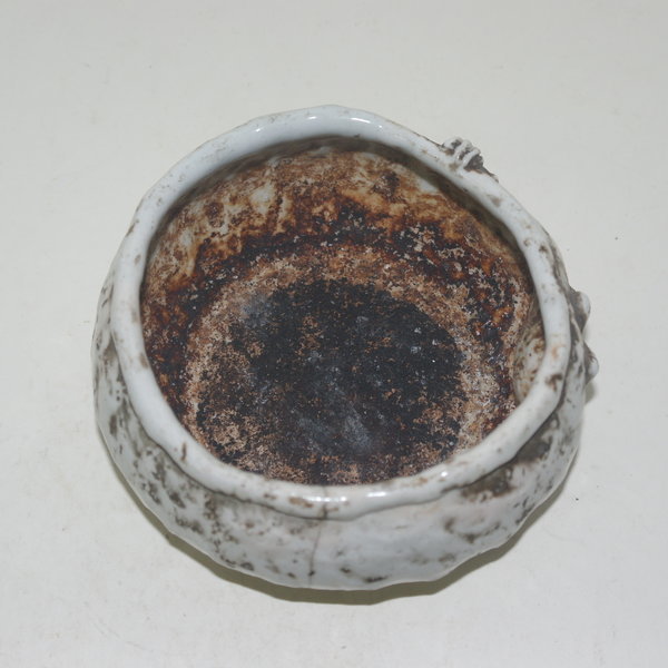 연대좋은 백자 게문 퇴수기