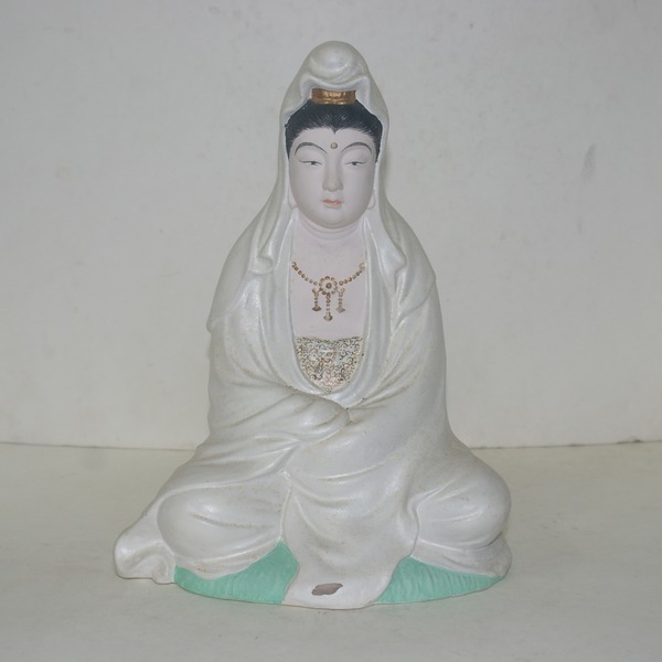 백자 금채 관음불