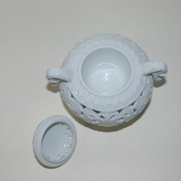 순백자 투각 향로