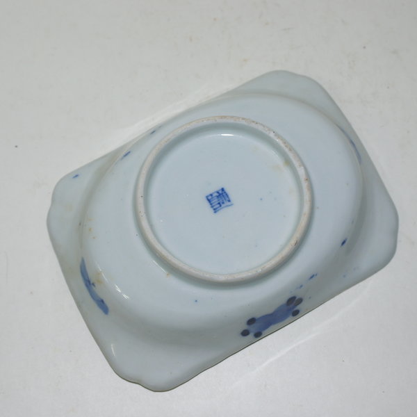 100년이상된 고이마리 청화백자화문금채 완