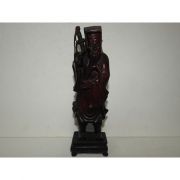 원목나무에 관우조각상