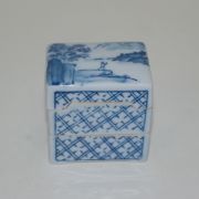 이마리 청화백자 산수문 이단향합