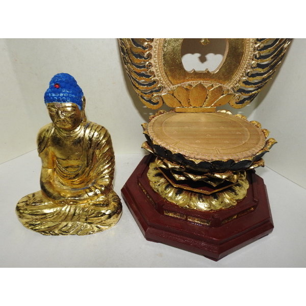 골동-나무에 순금채된 좌불상