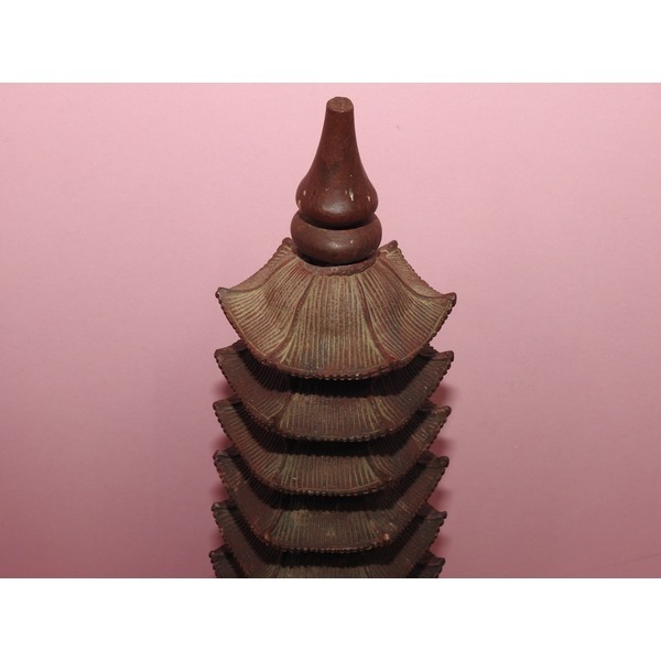 골동-돌을 통으로 조각한 9층탑