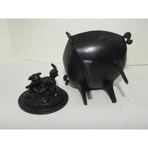 골동-묵직한 청동에 해태용 사족 향로