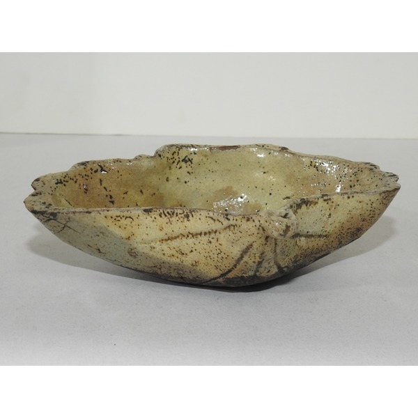 골동-100년이상된 분청자 철화화문 나뭇잎완