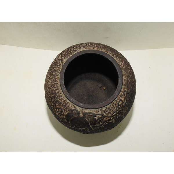 골동-무쇠로된 포도문 호