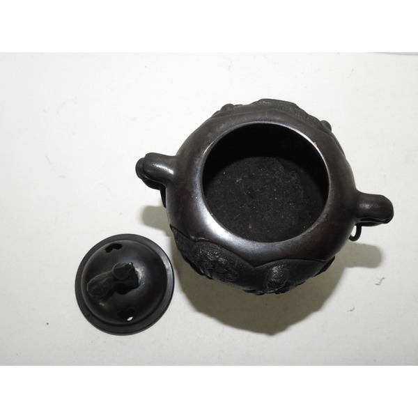 골동-묵직한 청동으로된 삼족해태용향로