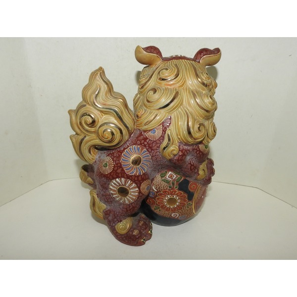 고구다니 청자금채진사 해태 조각상