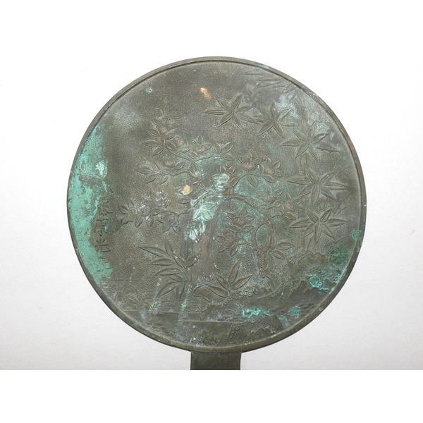 골동-청동으로된 청동거울