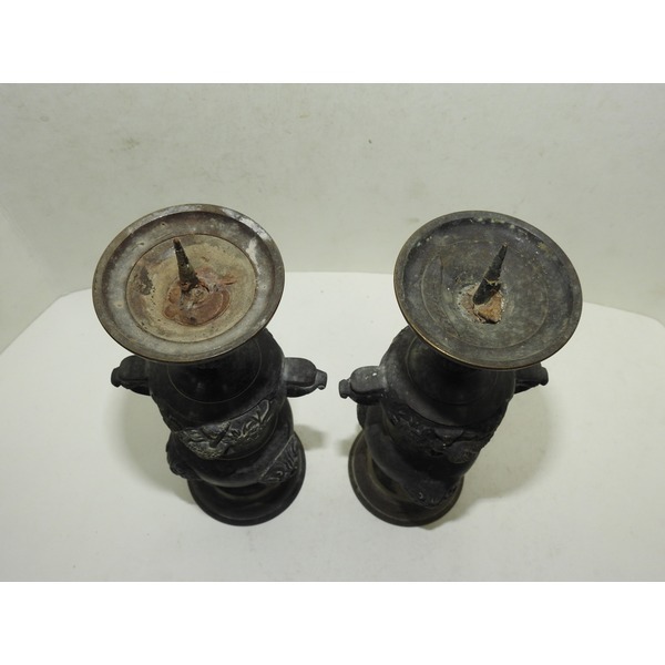 골동-묵직한 청동으로된 양각조화문 촛대1쌍