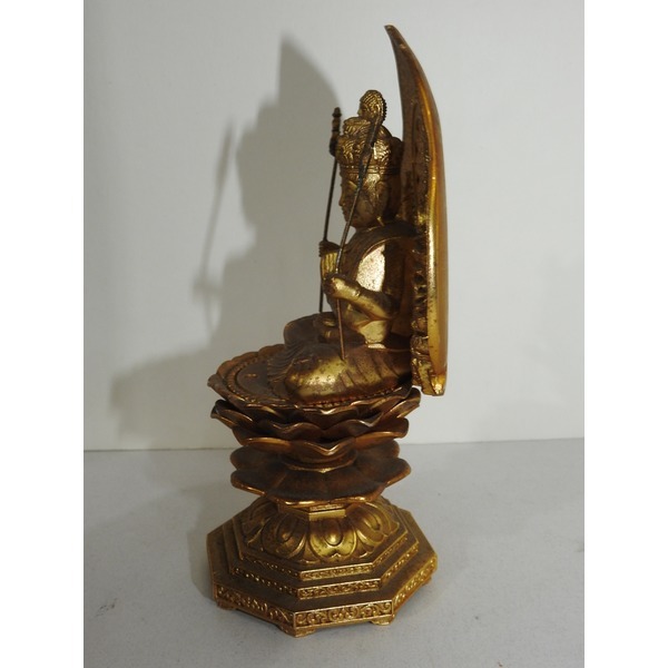 청동에 금채된 부처님 좌불상