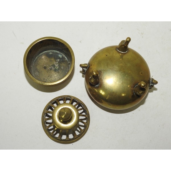 골동-청동으로된 향로