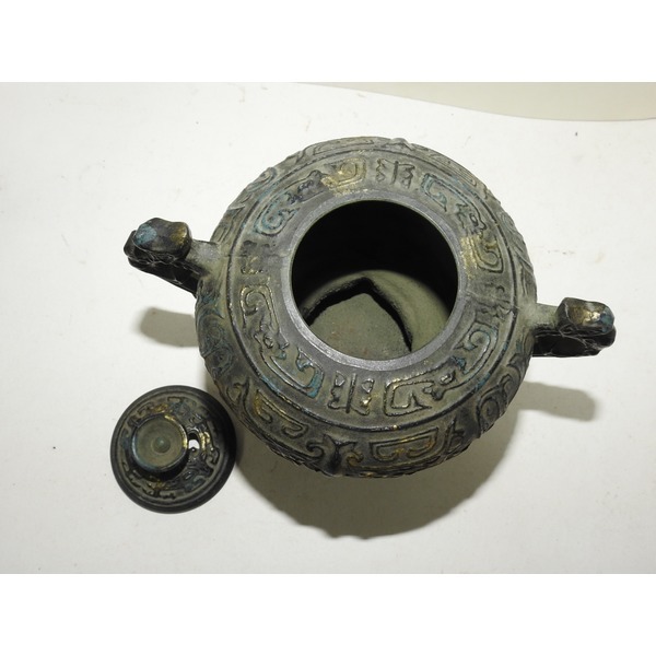 금속합금재질로된 향로