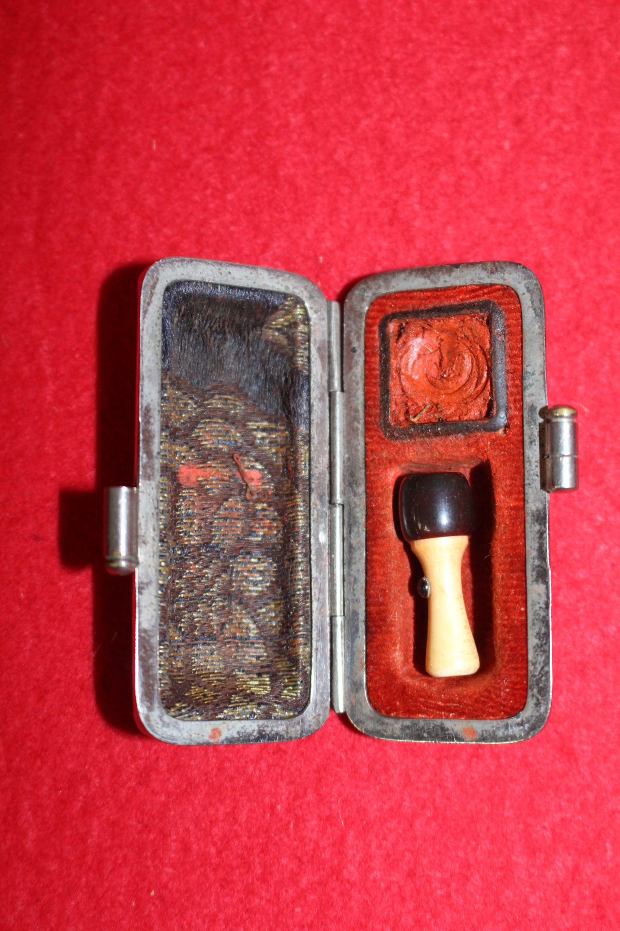 아주정교한 초소형크기의 상아로된 도장