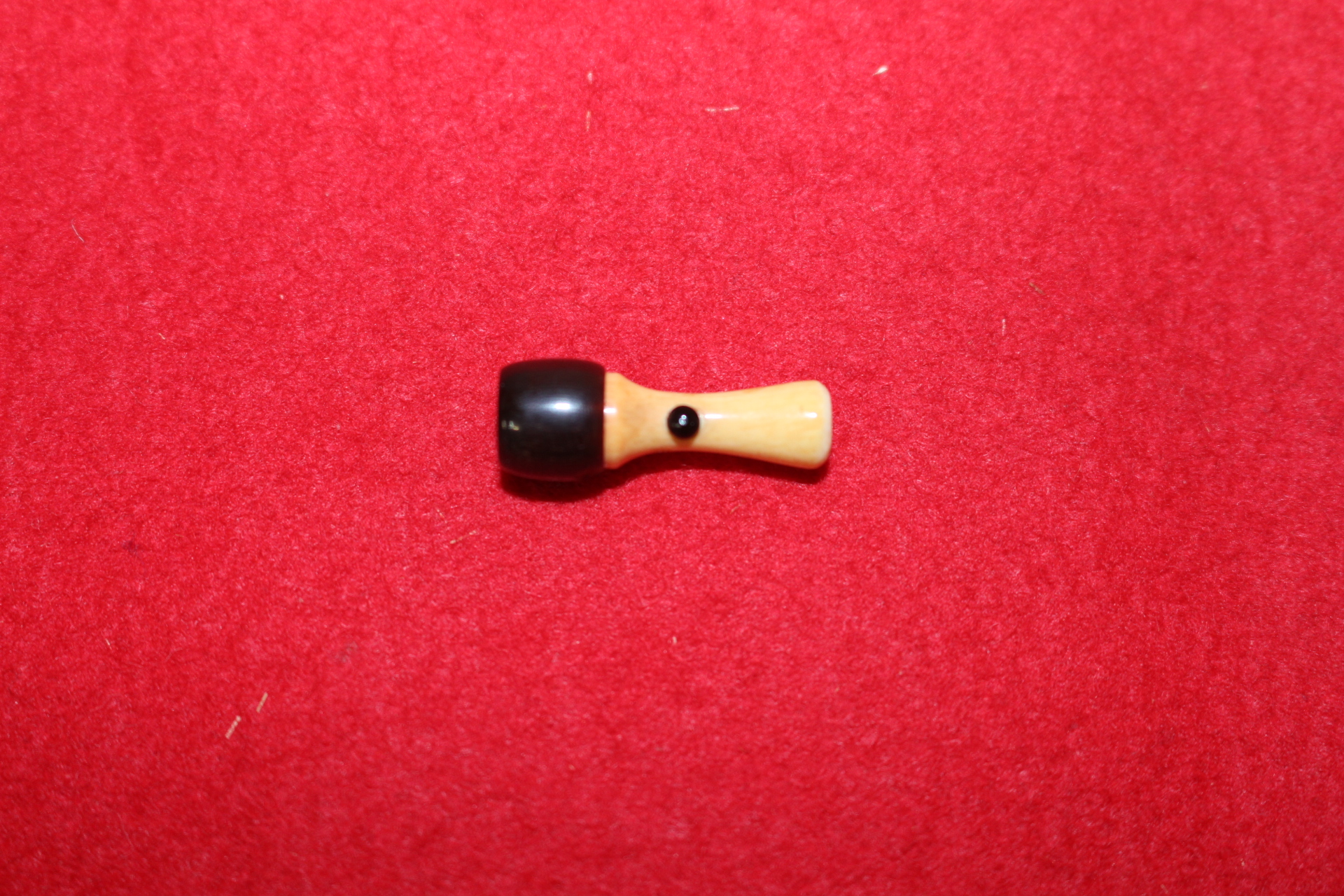 아주정교한 초소형크기의 상아로된 도장