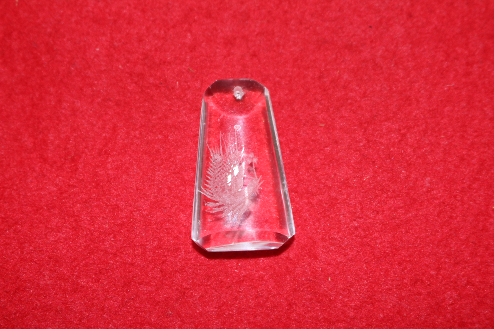 수정에 비익조각 조각된 목걸이 추