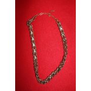 금속재질로된 목걸이