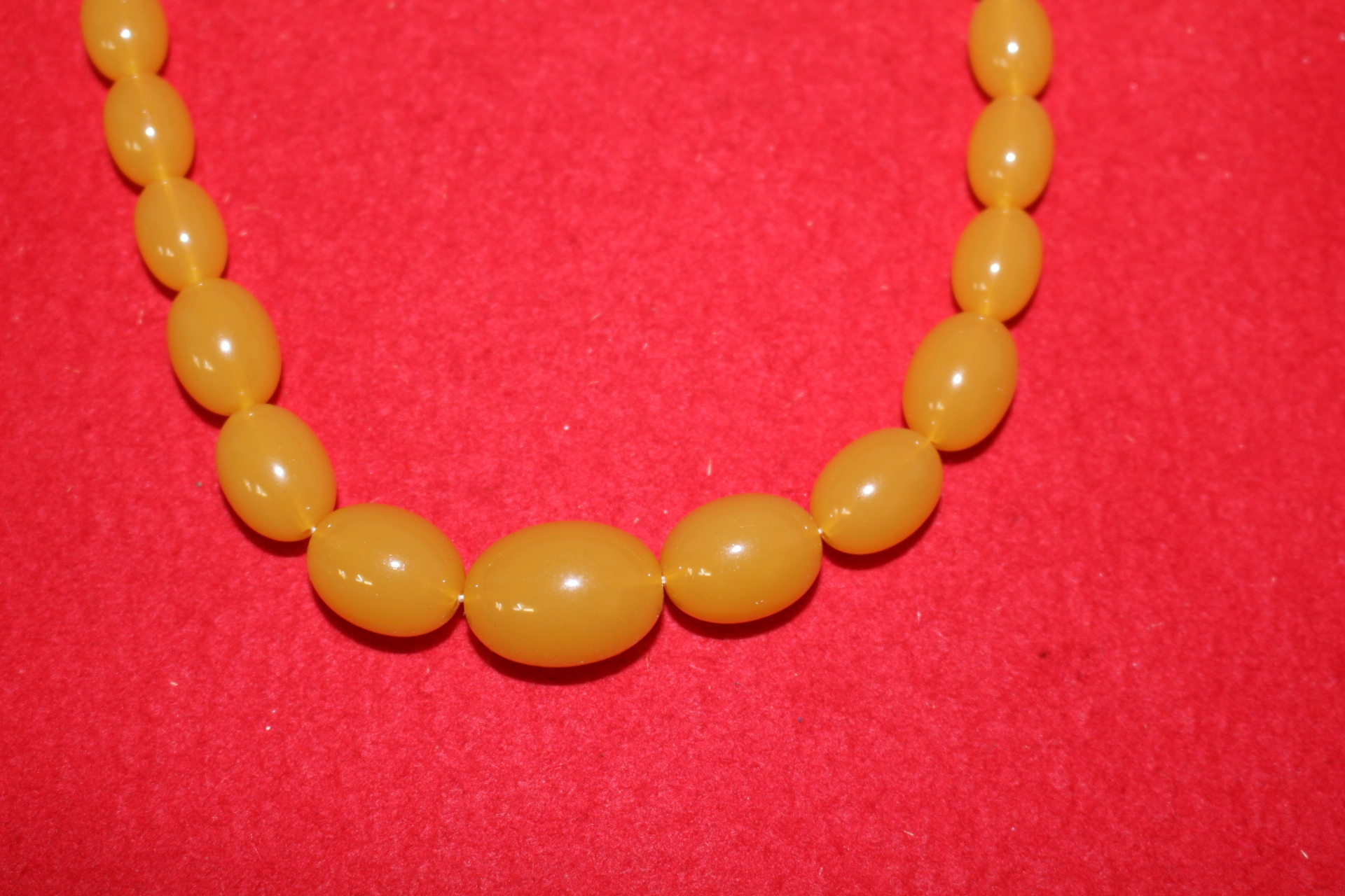 호박 목걸이
