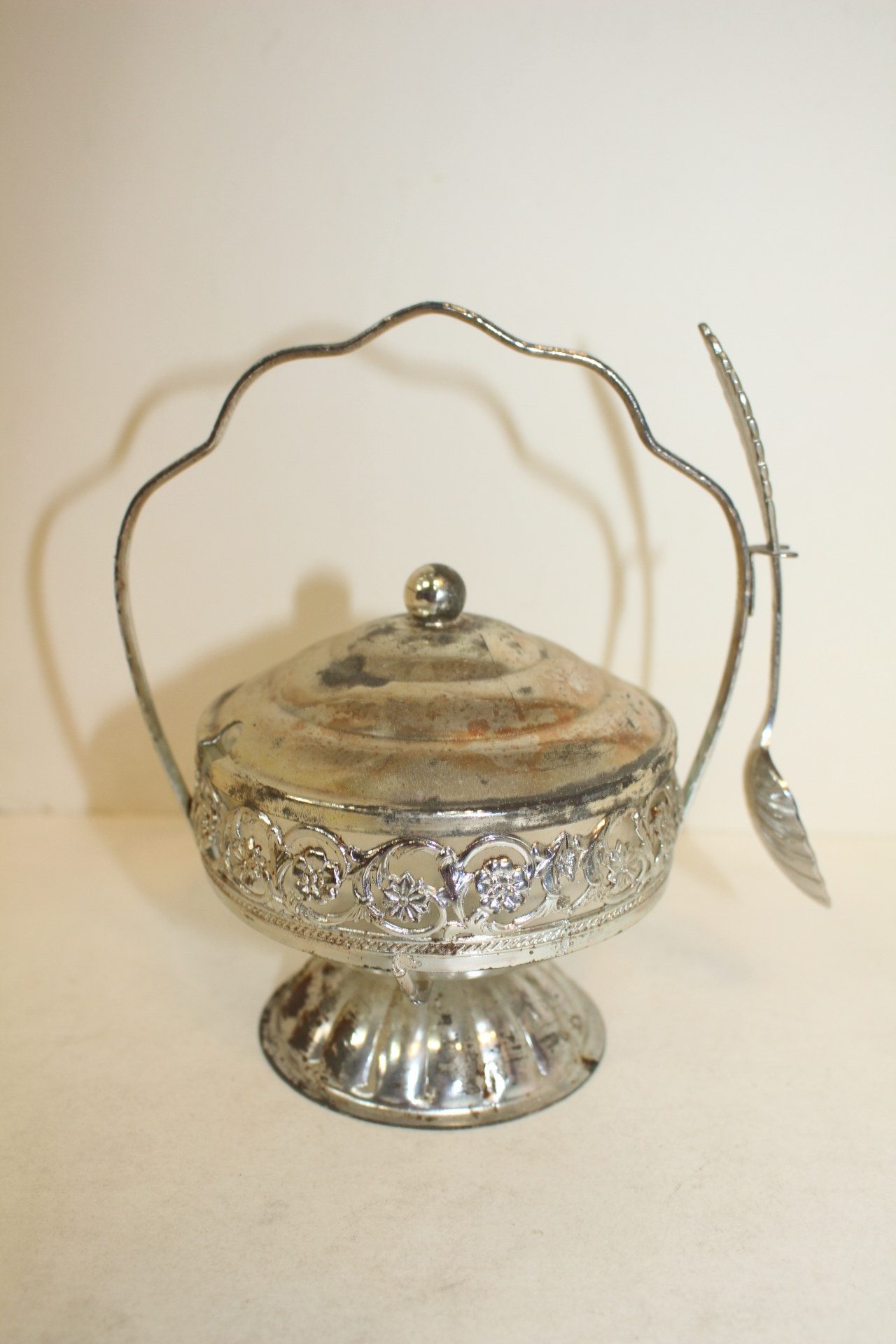 유리에 금속재질로된 커피합