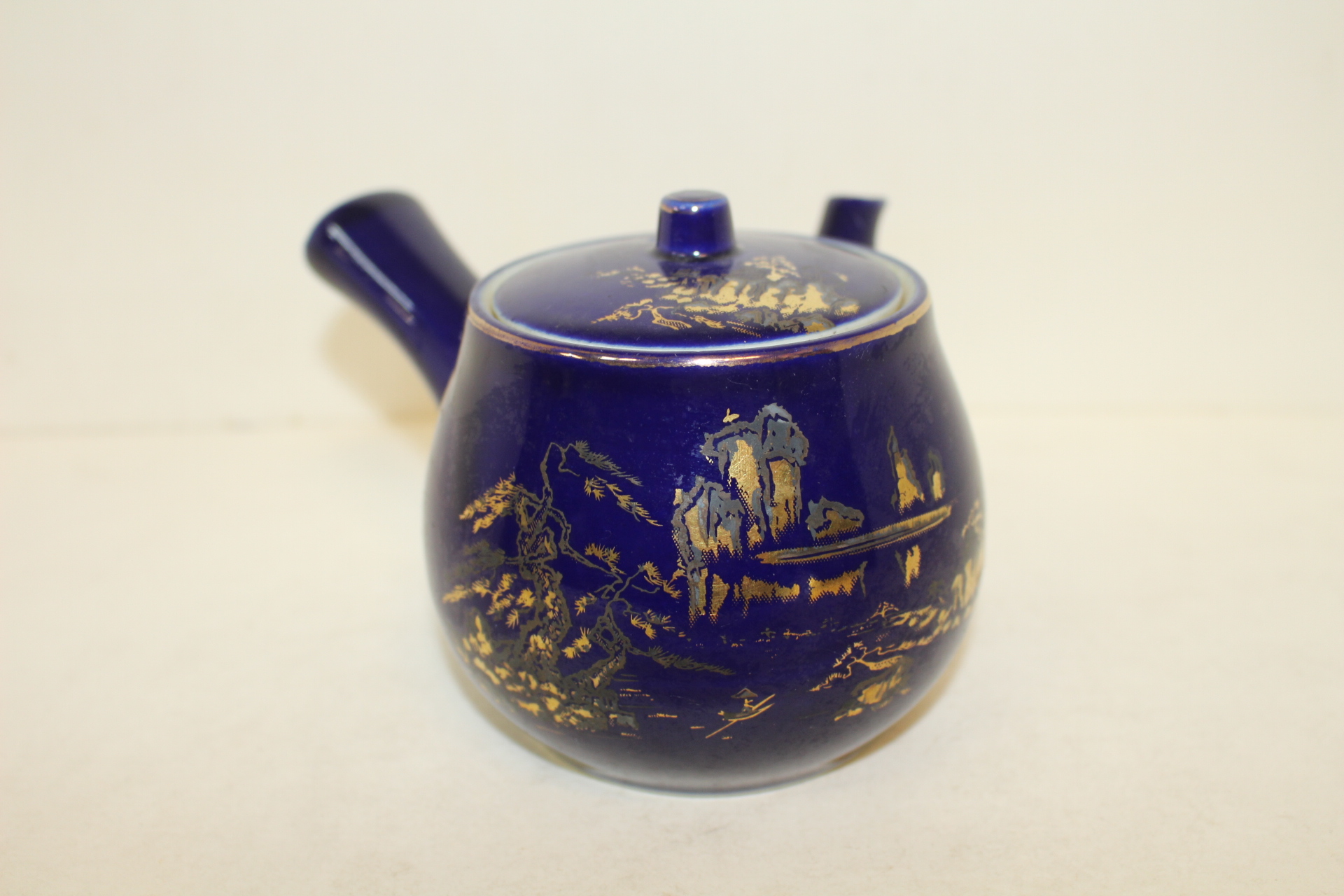 구다니 청금채산수문 다관