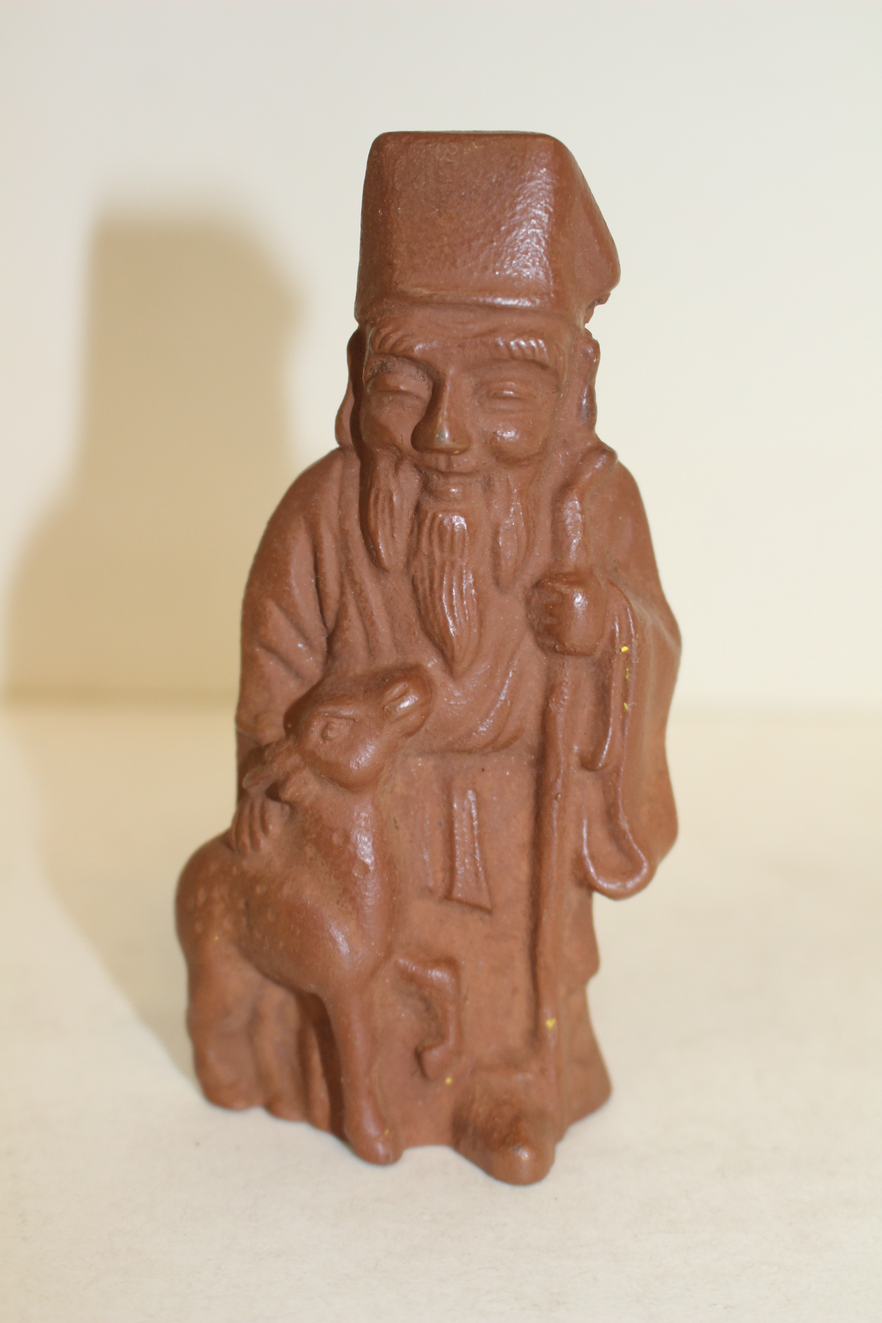 묵직한 무쇠통으로된 복신 조각상