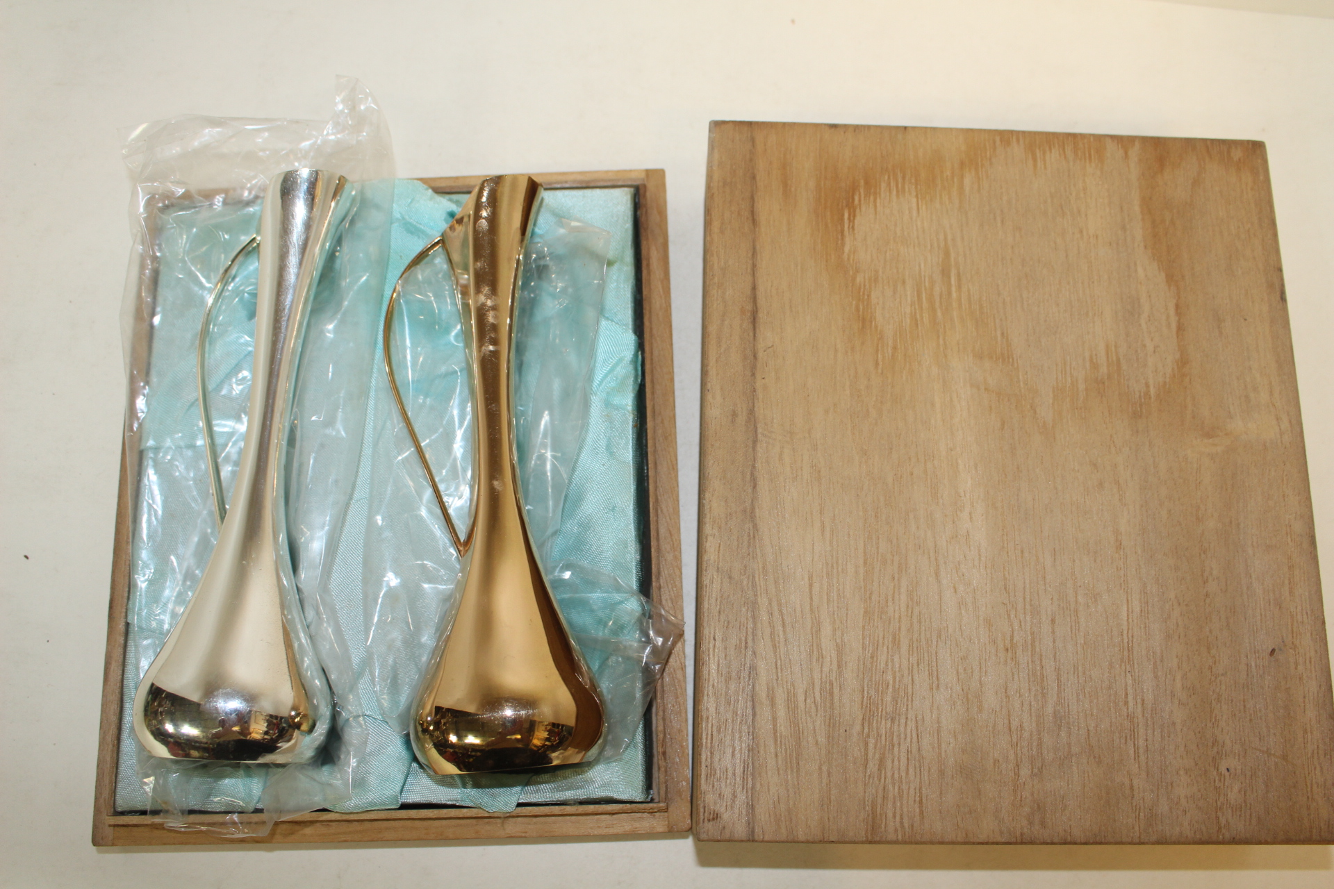 청동백동으로된 한송이 화병 2점셋트