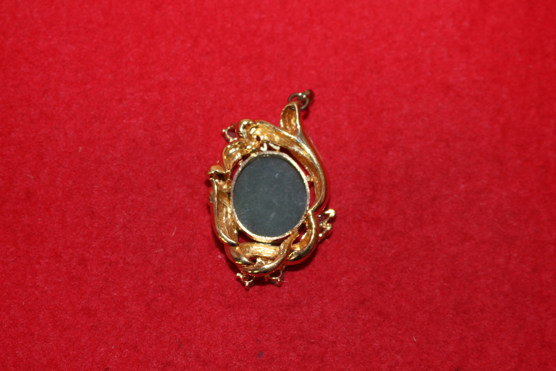 비취 청옥돌이 장식된 목걸이 추