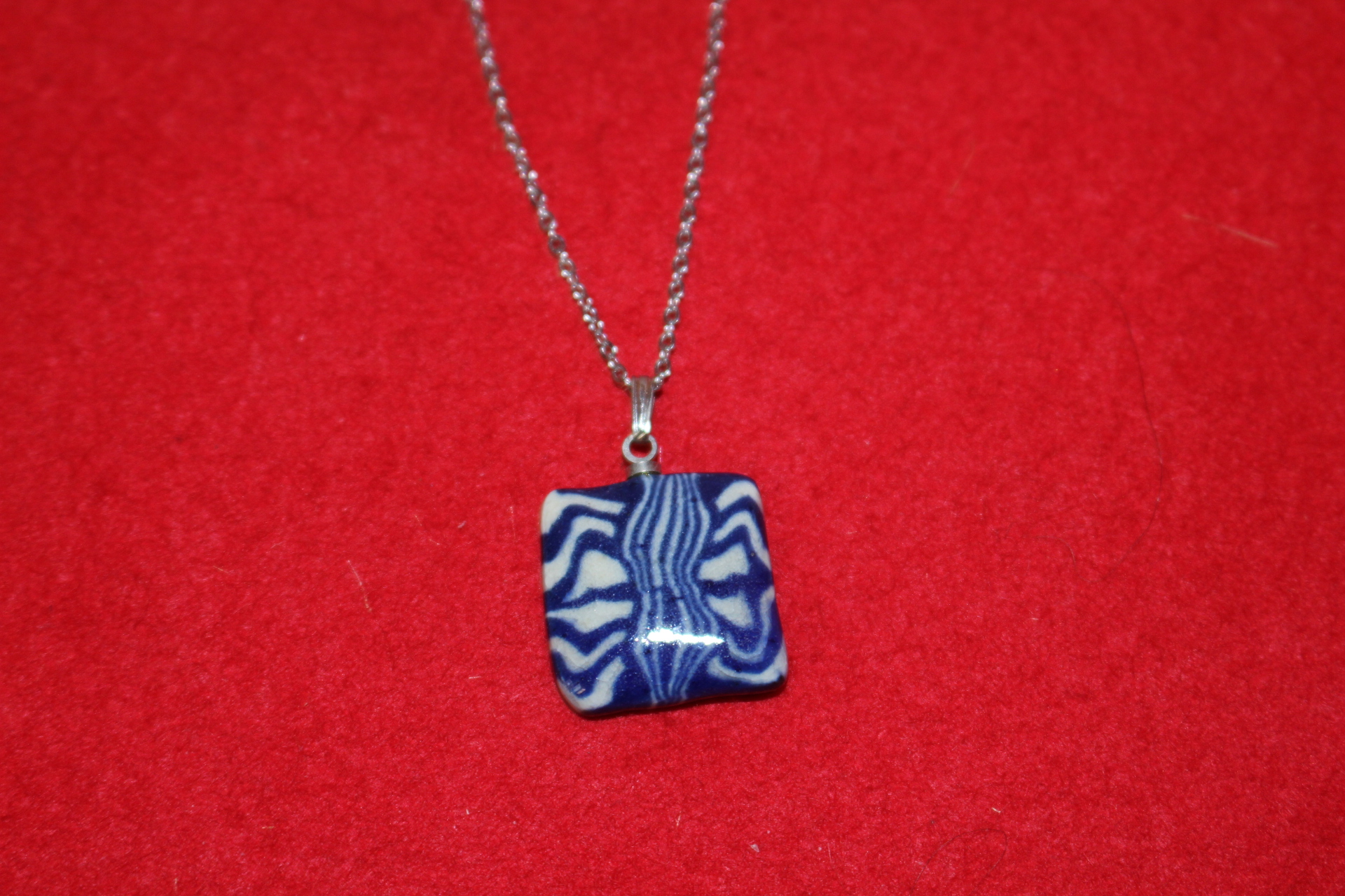 청자도자기 목걸이