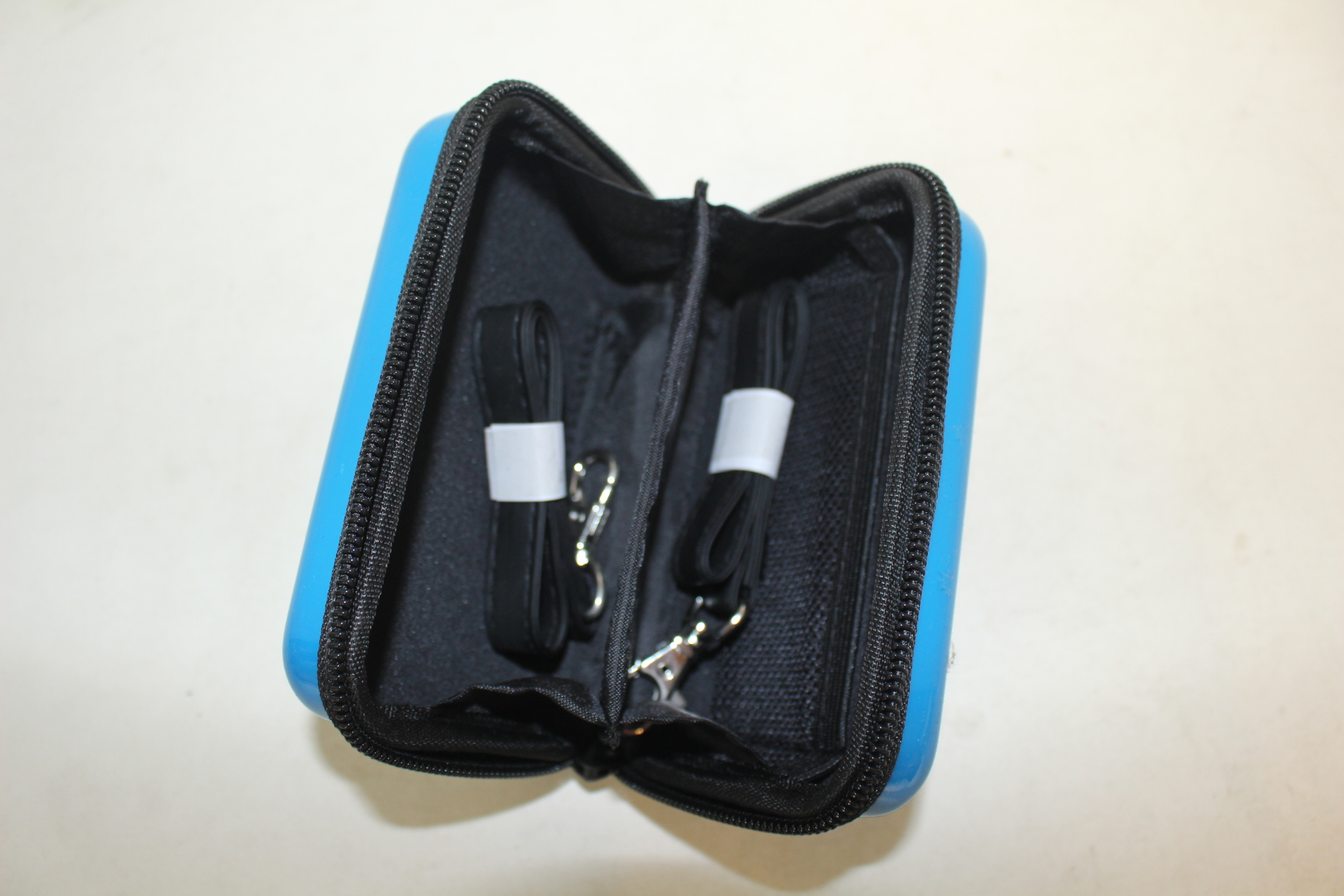 플라스틱재질로된 가방