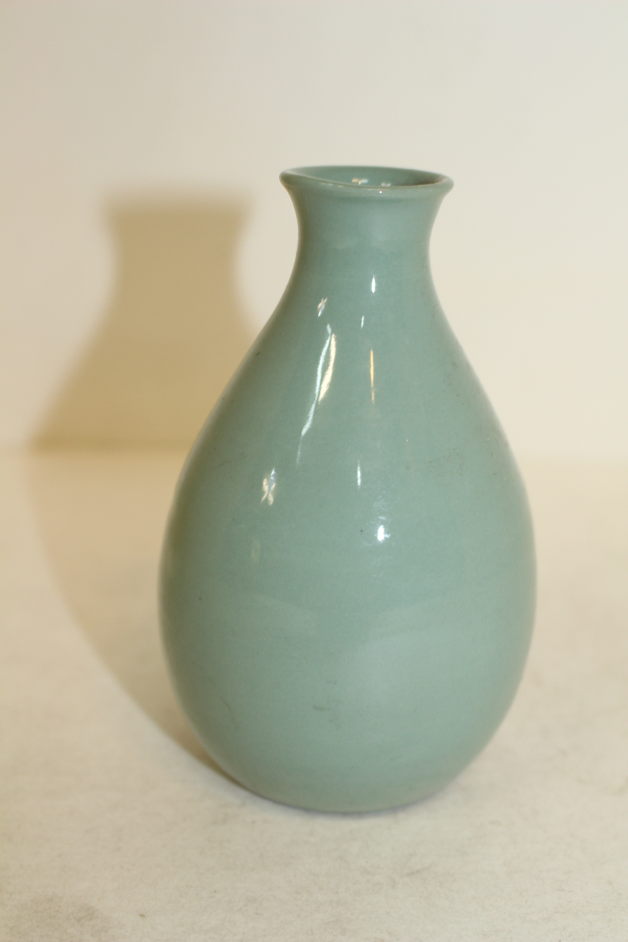 연대가좋은 청자 주병