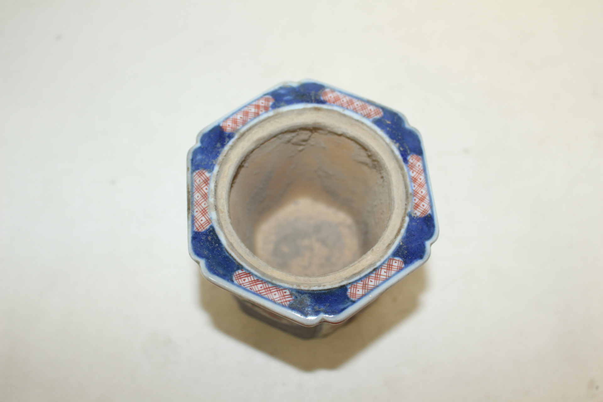 연대가좋은 청화백자진사화문 육각향로