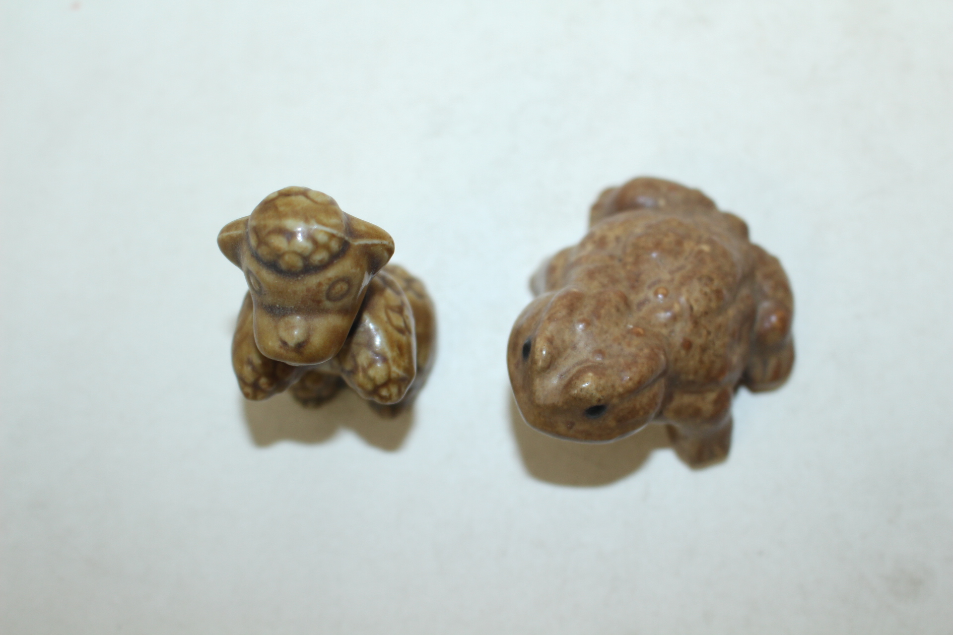 청자 도자기 두꺼비와 동물 조각상